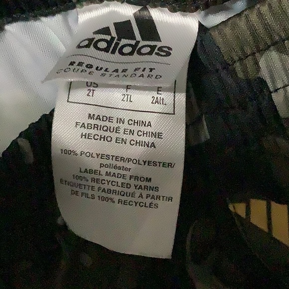 💲💲💲3 Pc set Boys SOVEREIGN CODE, Joggers, Top and Shorts, Size 24 months/2T - Picture 8 of 8